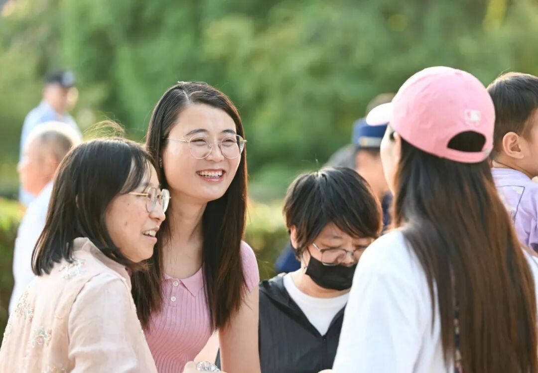 十里村集·荷香寻味银涂这场市集火了！美食、电竞、演艺一站式嗨玩！